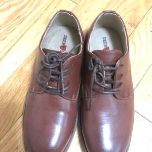 Boys dress shoes by Deer Stags